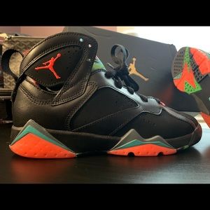 Air Jordan “Marvin the Martian” 7s